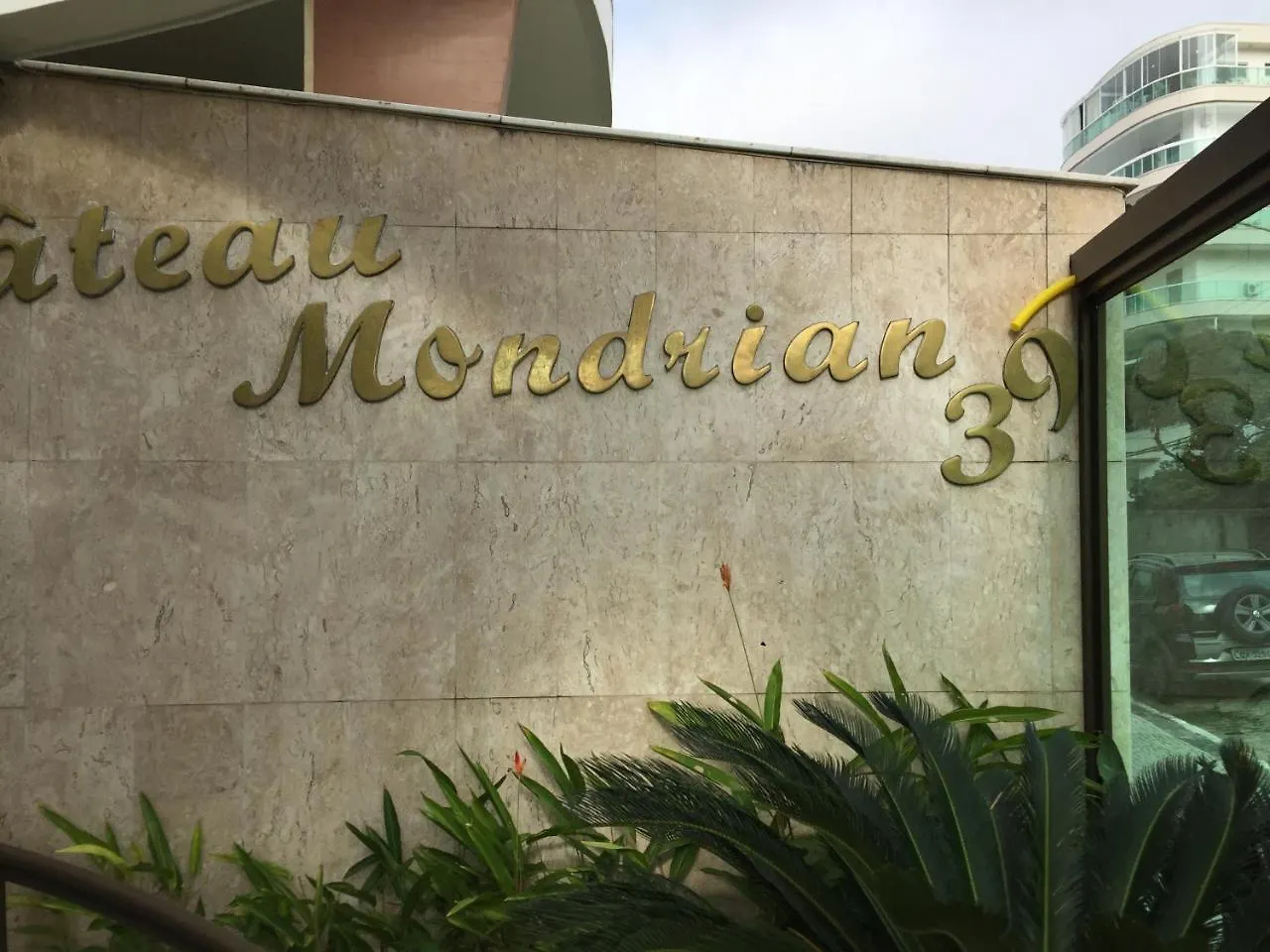 Apartamento Condominio Chateau Mondrian Cabo Frio